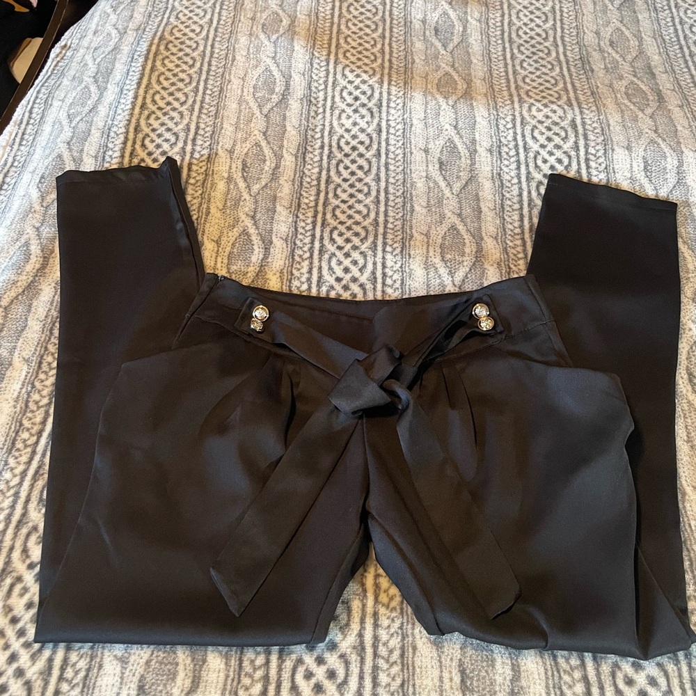 Black pants - Picture 2 of 5